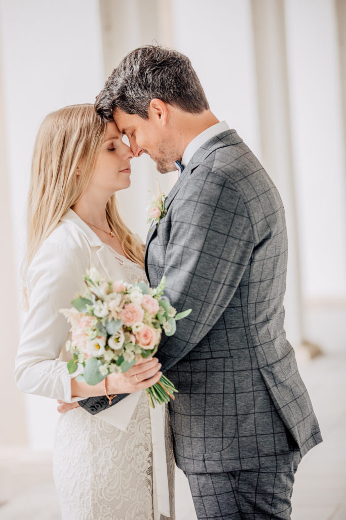 Brautpaarshooting in Aurich, Hochzeitsfotograf in Aurich, Fotograf Ostfriesland, Fotograf in Ostfriesland, Hochzeit in Aurich